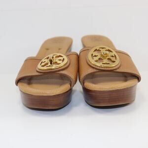 Tory Burch Tan Leather Wedge Sandals Gold Logo Medallion Women’s 10M